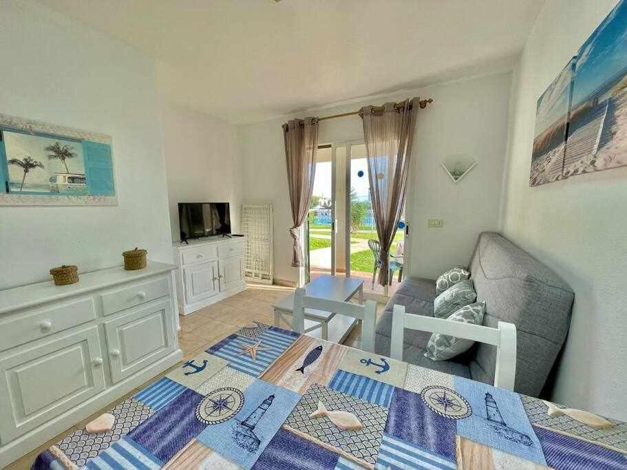 Pura Vida Apartamento Con Piscina Cala'N Blanes  Kültér fotó