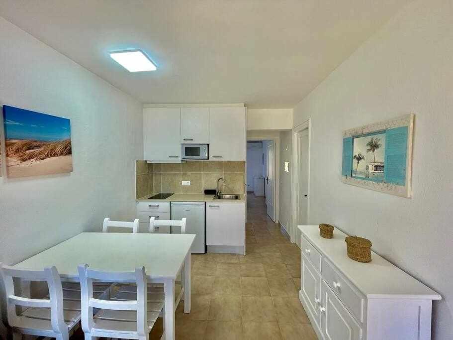 Pura Vida Apartamento Con Piscina Cala'N Blanes  Kültér fotó
